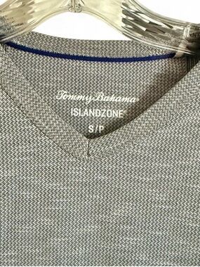 Tommy Bahama Men’s Gray IslandZone V-Neck Short Sleeve TENCEL Shirt S/P